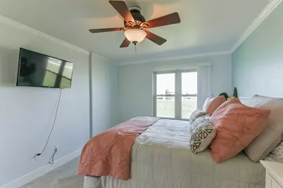 7312 Seawall Boulevard #103, Galveston, TX 77551 - Photo 17