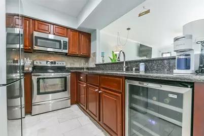 7312 Seawall Boulevard #103, Galveston, TX 77551 - Photo 7