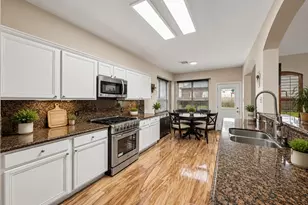 8422 W Sienna Cove Ln, Houston, TX 77083 - Photo 5