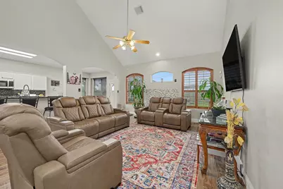 8422 W Sienna Cove Lane, Houston, TX 77083 - Photo 3
