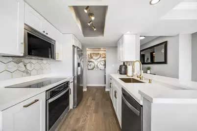 3525 Sage Road #1403, Houston, TX 77056 - Photo 9