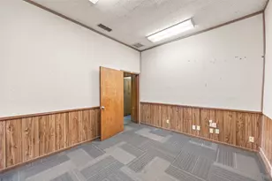 221 E Main St, Brenham, TX 77833 - Photo 13