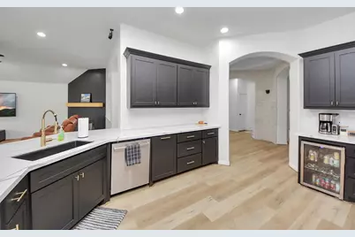 1910 Fox Path Court, Katy, TX 77494 - Photo 7