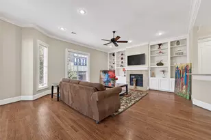 105 Detering St, Houston, TX 77007 - Photo 25