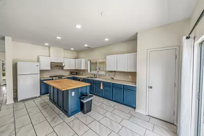 9641 Weldridge Drive, Sugar Land, TX 77498 - Photo 11
