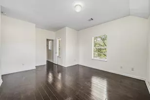 9641 Weldridge Dr, Sugar Land, TX 77498 - Photo 29