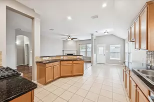 19223 Fisher Ridge Ln, Tomball, TX 77377 - Photo 7