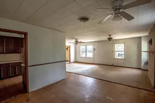 530 Sierra Dr, Rockdale, TX 76567 - Photo 9