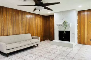 17131 Hewing Dr, Friendswood, TX 77546 - Photo 7