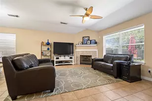 327 Mammoth Springs Ln, Dickinson, TX 77539 - Photo 27