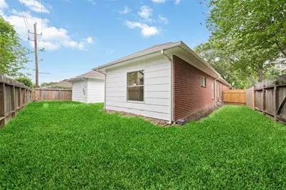 4211 Torrey Creek Lane, Houston, TX 77014 - Photo 3