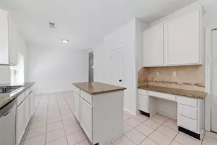 4211 Torrey Creek Ln, Houston, TX 77014 - Photo 15