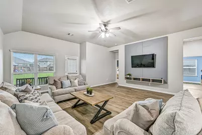 305 Bordeaux Court, Alvin, TX 77511 - Photo 13
