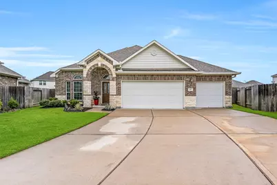 305 Bordeaux Court, Alvin, TX 77511 - Photo 23