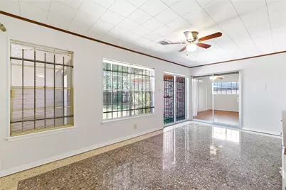 339 Connaught Way, Houston, TX 77015 - Photo 15