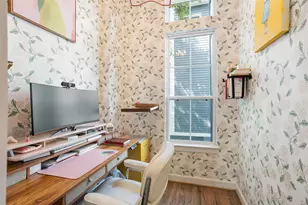 4504 Yupon St, Houston, TX 77006 - Photo 17