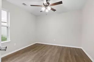 7811 Adonis Ave, Baytown, TX 77521 - Photo 29
