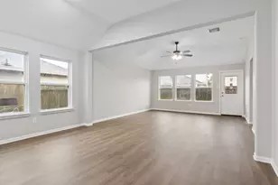 7811 Adonis Ave, Baytown, TX 77521 - Photo 11