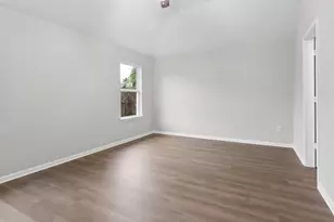 7811 Adonis Ave, Baytown, TX 77521 - Photo 25