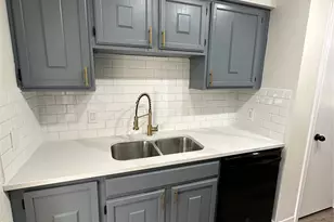 10378 Briar Forest Dr, Houston, TX 77042 - Photo 17