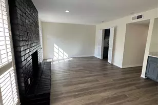 10378 Briar Forest Dr, Houston, TX 77042 - Photo 23