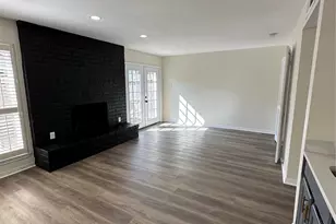 10378 Briar Forest Dr, Houston, TX 77042 - Photo 21