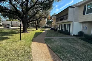 10378 Briar Forest Dr, Houston, TX 77042 - Photo 7