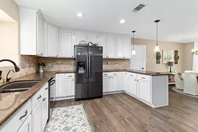 306 Creekside Loop, Sour Lake, TX 77659 - Photo 9