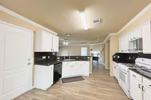 10018 San Ignacio, Houston, TX 77075 - Photo 7