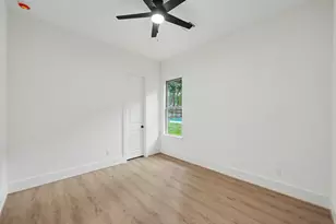 13962 Dolphin Dr, Willis, TX 77318 - Photo 33