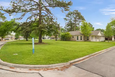 14874 Cygnus Court, Willis, TX 77318 - Photo 3