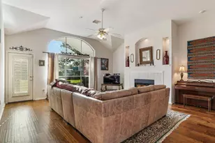 25710 Bearborough Dr, Spring, TX 77386 - Photo 9