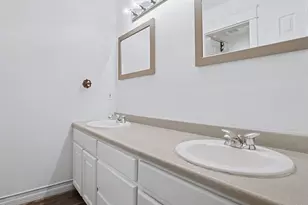 1011 Birnham Woods Blvd, Pasadena, TX 77503 - Photo 11