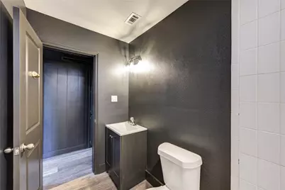 602 E Myrtle Street, Angleton, TX 77515 - Photo 29