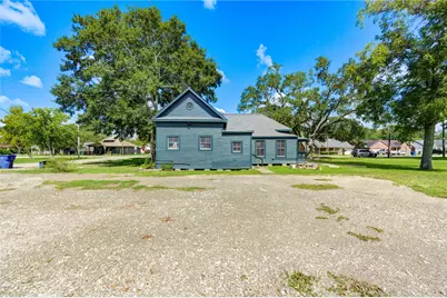 602 E Myrtle Street, Angleton, TX 77515 - Photo 5
