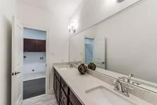 118 Sylvester Rd, Houston, TX 77009 - Photo 17