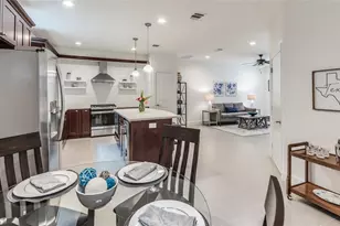 118 Sylvester Rd, Houston, TX 77009 - Photo 7