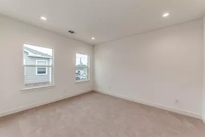 118 Sylvester Road, Houston, TX 77009 - Photo 15