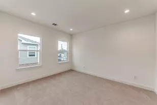 118 Sylvester Rd, Houston, TX 77009 - Photo 15