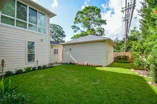 2326 Walnut Bend Ln, Houston, TX 77042 - Photo 31