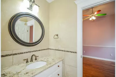 2326 Walnut Bend Lane, Houston, TX 77042 - Photo 27