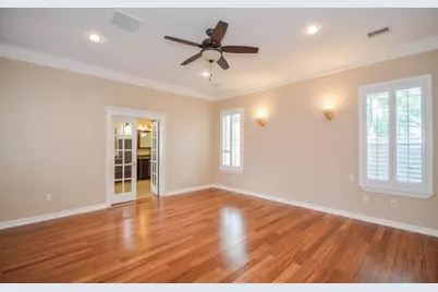 2326 Walnut Bend Lane, Houston, TX 77042 - Photo 15