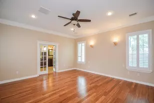 2326 Walnut Bend Ln, Houston, TX 77042 - Photo 15