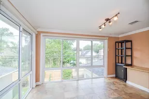 2326 Walnut Bend Ln, Houston, TX 77042 - Photo 21