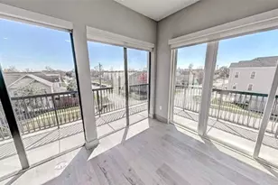 401 W 25th St, Houston, TX 77008 - Photo 5
