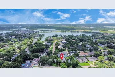 1446 Pirates Cove, Nassau Bay, TX 77058 - Photo 19