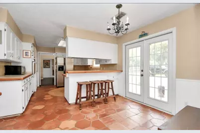 1446 Pirates Cove, Nassau Bay, TX 77058 - Photo 9