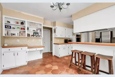 1446 Pirates Cove, Nassau Bay, TX 77058 - Photo 7