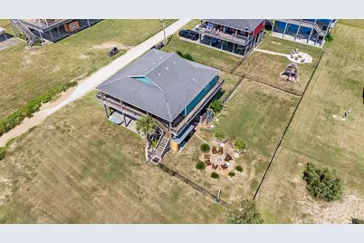 986 Dolly Street, Gilchrist, TX 77617 - Photo 33