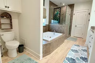 986 Dolly St, Gilchrist, TX 77617 - Photo 23
